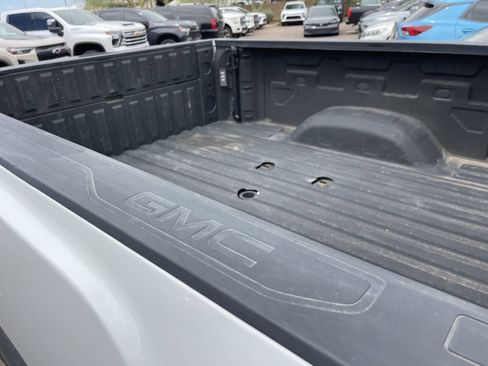 Used 2022 GMC Sierra 2500 Denali w/ Denali Ultimate Package AWD/4WD image 6