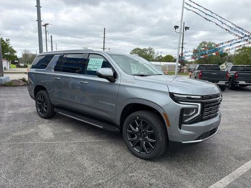 New 2026 Chevrolet Suburban High Country AWD/4WD image 20