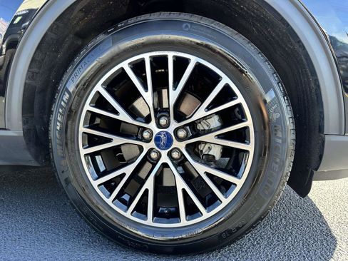 Used 2022 Ford Escape SEL image 7