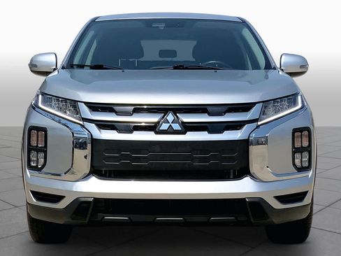 Used 2025 Mitsubishi Outlander Sport SE AWD/4WD image 4