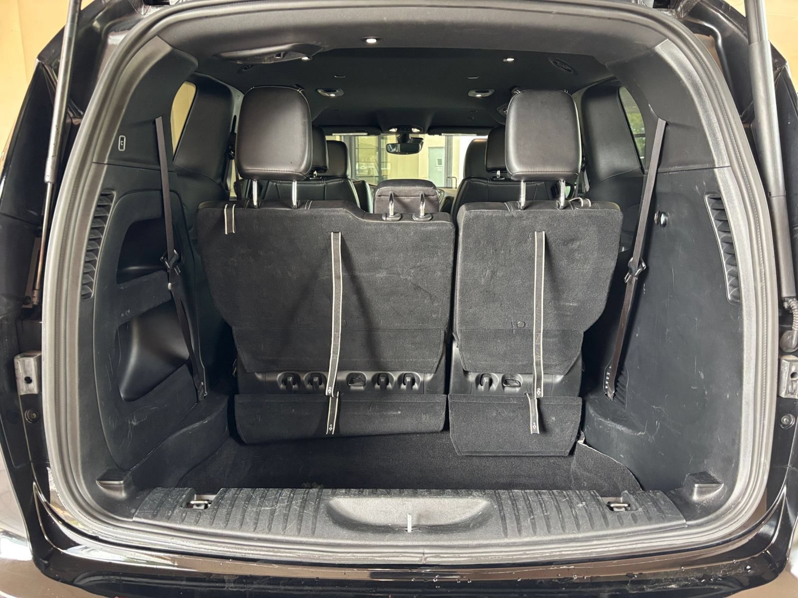 Used 2025 Chrysler Pacifica Select FWD image 32