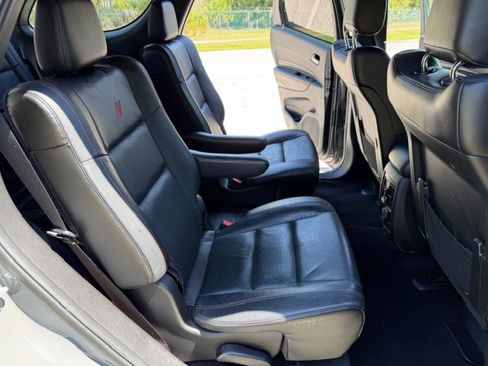 Used 2022 Dodge Durango R/T w/ Tow 'N Go Package AWD/4WD image 12