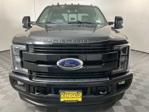 Used 2019 Ford F350 Lariat AWD/4WD image 2