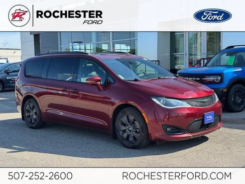 Used 2020 Chrysler Pacifica Limited w/ Advanced Safetytec Group FWD image 1