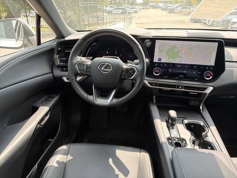Used 2025 Lexus RX 350 Premium w/ Convenience Package FWD image 33