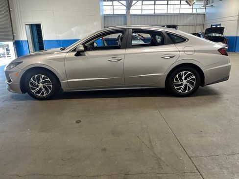 Used 2021 Hyundai Sonata Blue FWD image 6