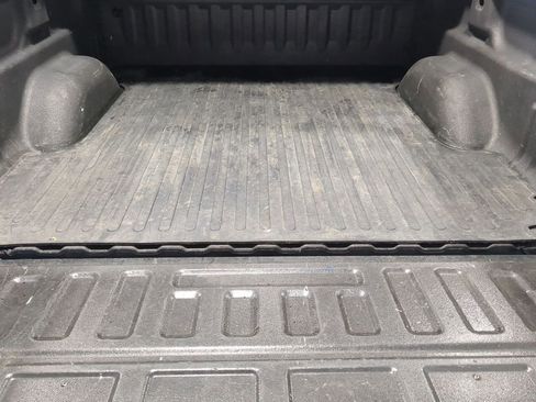 Used 2018 GMC Sierra 1500 SLT w/ SLT Premium Package AWD/4WD image 39