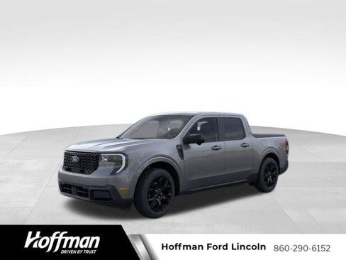 New 2025 Ford Maverick Lariat w/ Black Appearance Package image 1