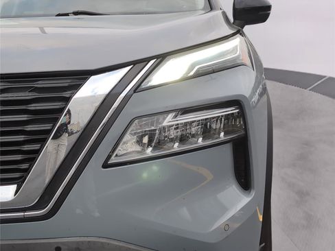 Used 2022 Nissan Rogue Platinum w/ Head-Up Display Package image 12