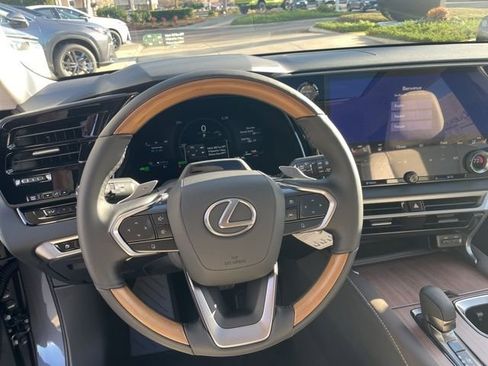 New 2026 Lexus RX 450h AWD image 16