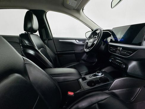 Used 2024 Ford Escape Platinum image 28