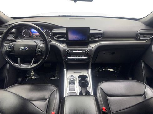 Used 2020 Ford Explorer XLT w/ Equipment Group 202A image 56
