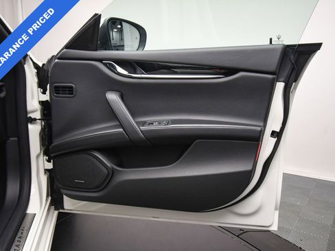 Used 2022 Maserati Quattroporte Modena Q4 image 45