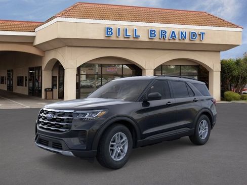 Used 2026 Ford Explorer Active AWD/4WD image 6