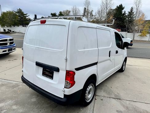 Used 2019 Nissan NV200 S image 4
