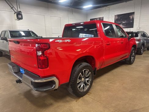 Used 2023 Chevrolet Silverado 1500 LT image 3