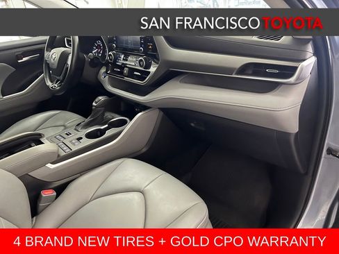 Certified 2021 Toyota Highlander XLE AWD/4WD image 23