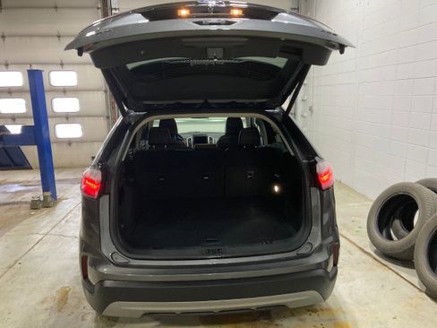 Used 2022 Ford Edge SEL w/ Convenience Package image 14