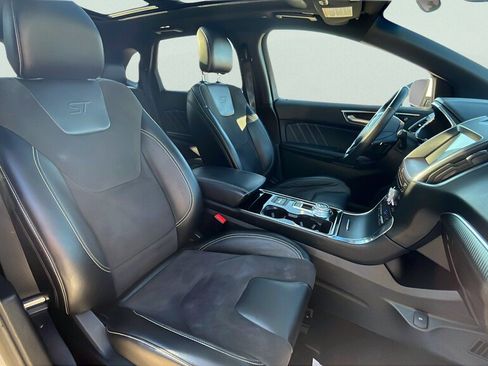 Used 2019 Ford Edge ST w/ Equipment Group 401A AWD/4WD image 21