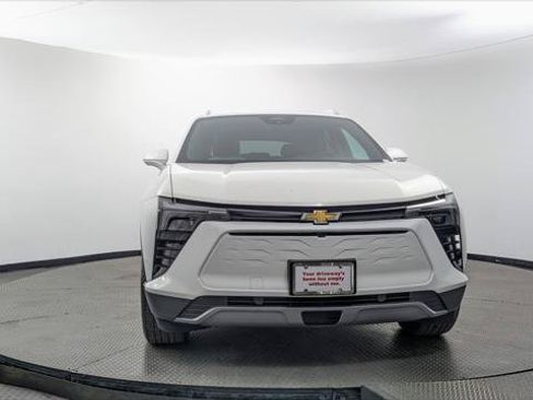 Used 2024 Chevrolet Blazer EV LT AWD/4WD image 12