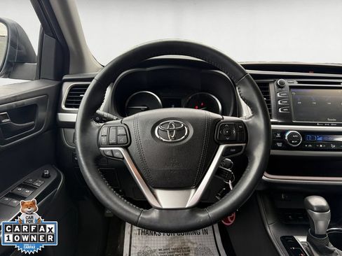 Used 2016 Toyota Highlander Plus AWD/4WD image 13