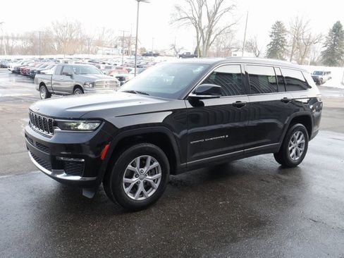 Used 2022 Jeep Grand Cherokee L Limited image 8