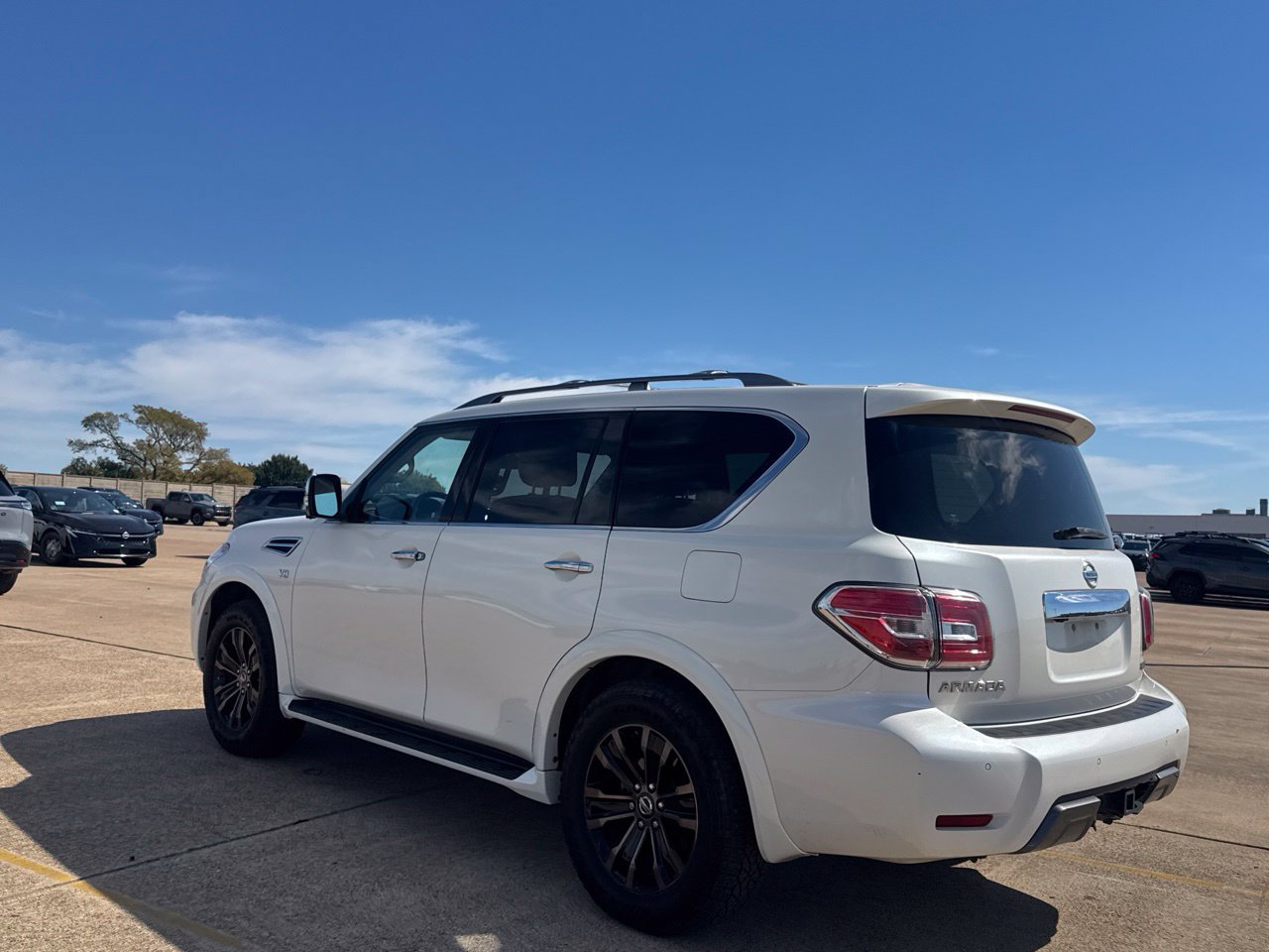 Used 2019 Nissan Armada Platinum w/ Captain's Chairs Package RWD image 18