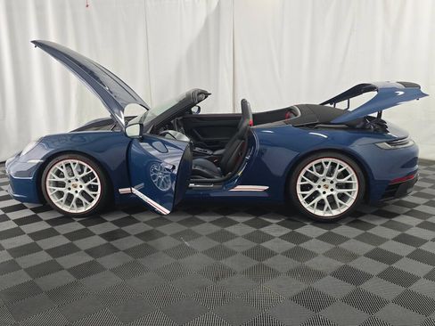 Used 2023 Porsche 911 Carrera GTS RWD image 12