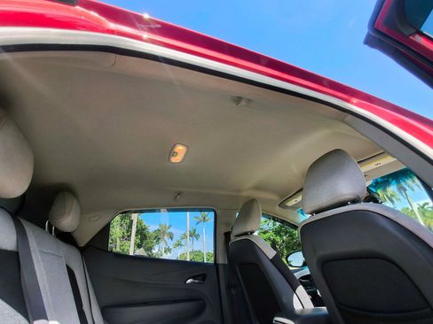 Used 2017 Chevrolet Bolt LT FWD image 36