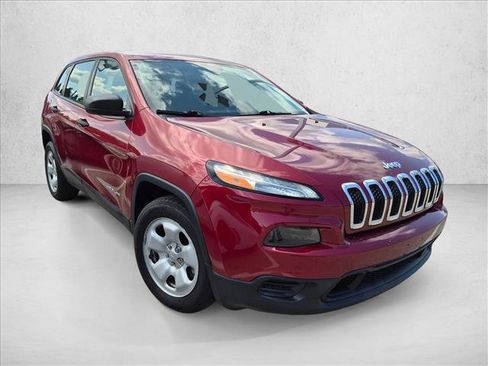 Used 2014 Jeep Cherokee Sport w/ Trailer Tow Group FWD image 3