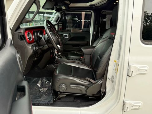 Used 2019 Jeep Wrangler Unlimited Rubicon image 13