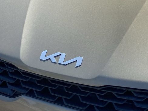 Used 2022 Kia K5 LXS FWD image 25