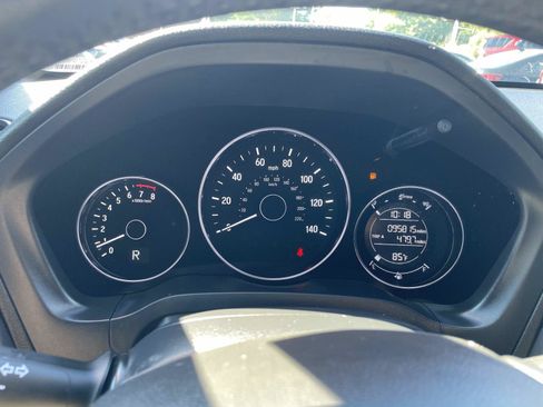 Used 2022 Honda HR-V Sport image 32