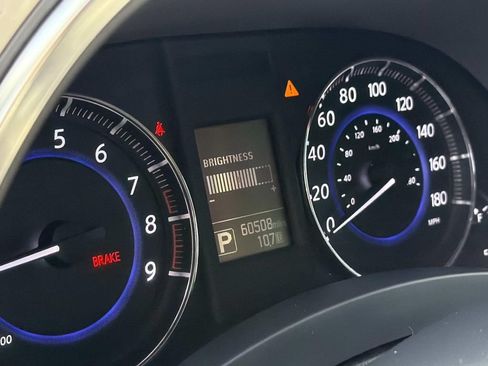 Used 2017 INFINITI QX70 AWD image 25