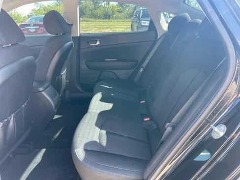 Used 2018 Kia Optima LX w/ 17" Alloy Wheels Package FWD image 28