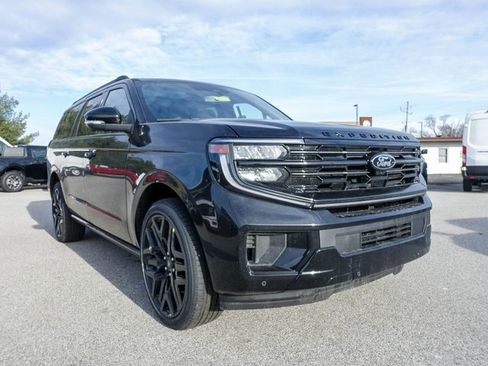 New 2026 Ford Expedition Max Platinum image 3