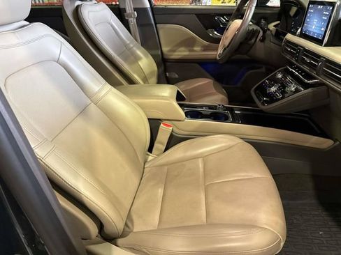 Used 2021 Lincoln Corsair Reserve w/ Elements Package FWD image 15