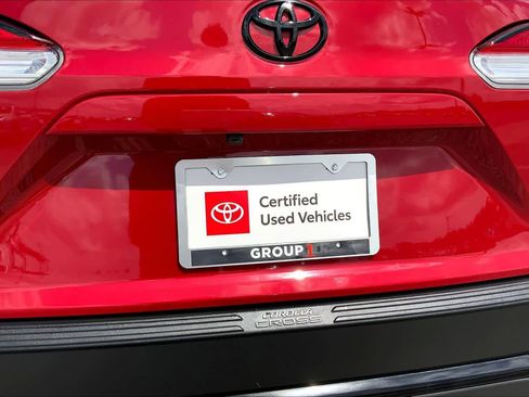 Used 2024 Toyota Corolla Cross SE image 10