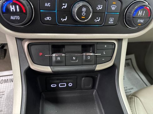 Used 2023 GMC Terrain Denali w/ LPO, Floor Liner Package image 31