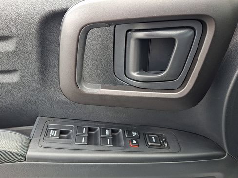 Used 2013 Honda Ridgeline Sport image 12