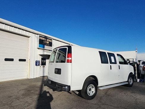 Used 2024 Chevrolet Express 2500 w/ Driver Convenience Package image 5