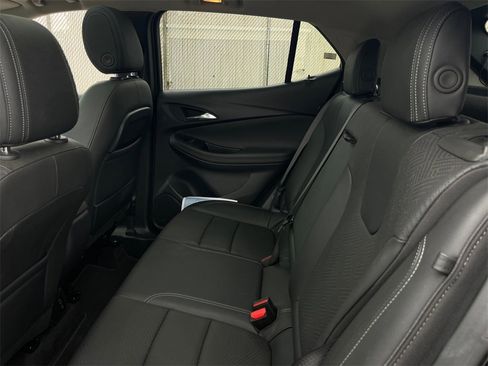 Used 2023 Buick Encore GX Essence w/ Experience Buick Package image 17