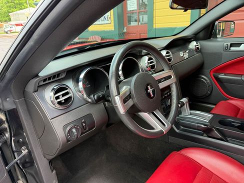Used 2006 Ford Mustang GT RWD image 17