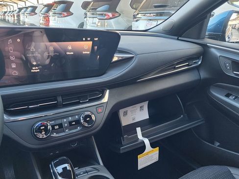 New 2026 Buick Envista Preferred w/ Convenience I Package image 32