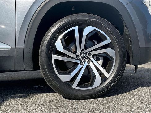 Certified 2023 Volkswagen Atlas SEL AWD/4WD image 6