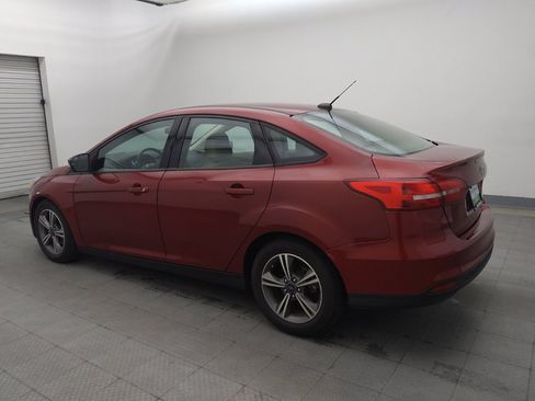 Used 2017 Ford Focus SE FWD image 3