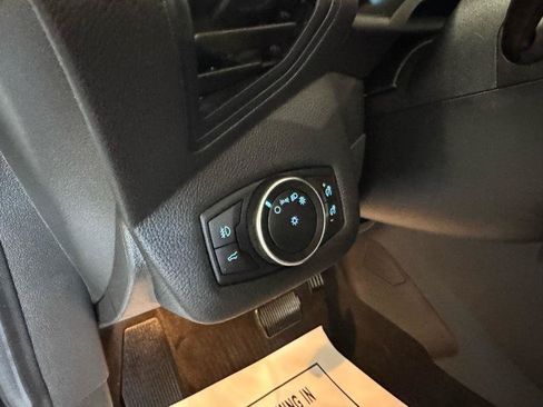 Used 2019 Ford Escape SE AWD/4WD image 14