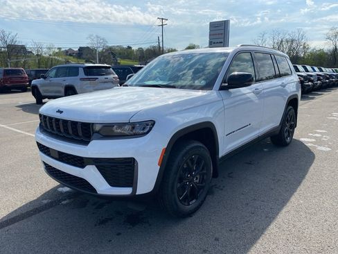 New 2026 Jeep Grand Cherokee L 4WD image 7