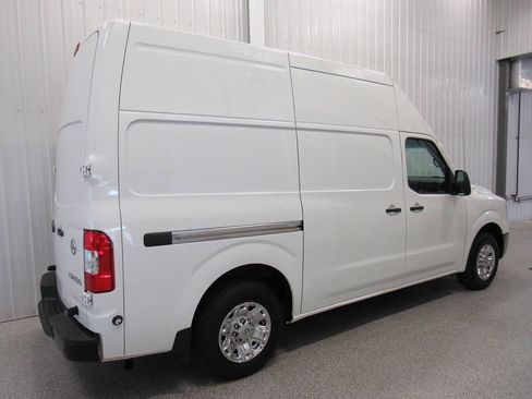 Used 2021 Nissan NV 2500 SV RWD image 4