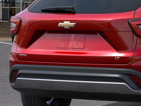 New 2026 Chevrolet Trax LT image 14